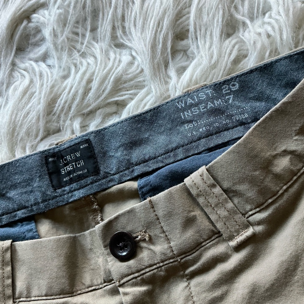 J‎ Crew 7" stretch chino short - Picture 2 of 4